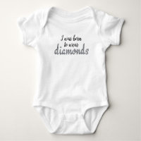 Nacido para usar diamantes como diseño falso