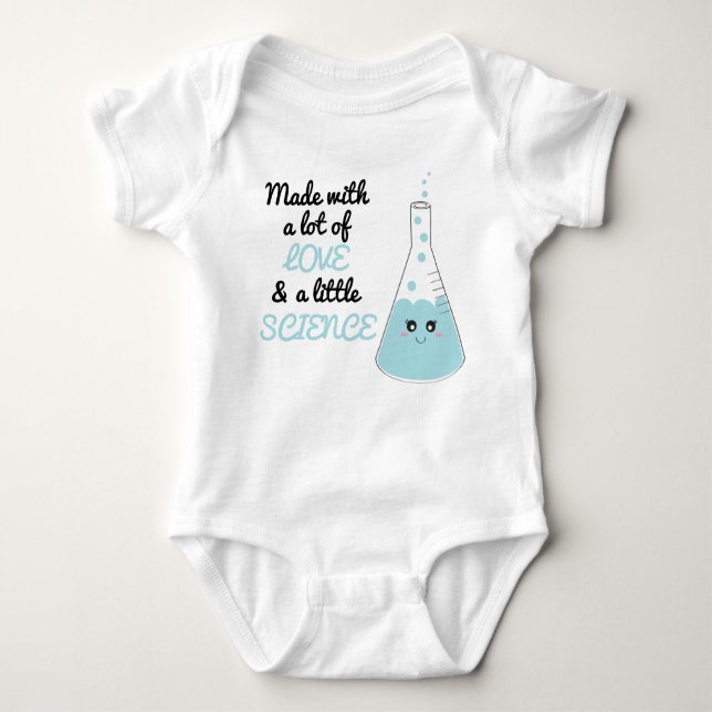 Body Para Bebé Niño Hecho Con Amor Y Ciencia Beaker Cuato Azul (Anverso)