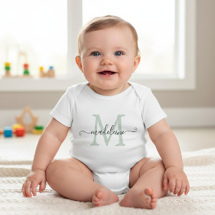 Body Para Bebé Nombre de monograma personalizado en verde suave