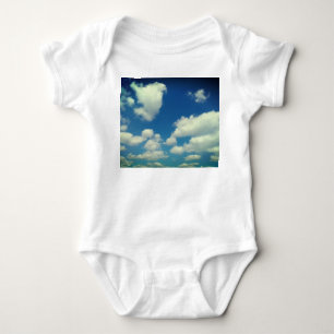 Body Para Bebé Nubes de bebé , en un cielo azul