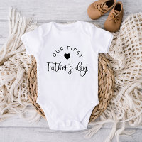 Nuestra primera camiseta del bebé del Día del Padr