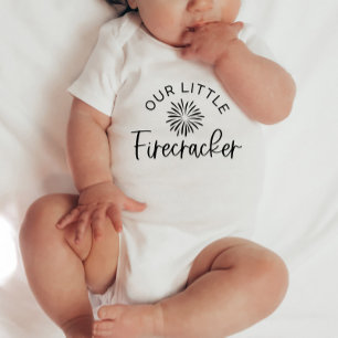 Body Para Bebé Nuestro pequeño petardo - 4 de julio Camiseta bebé
