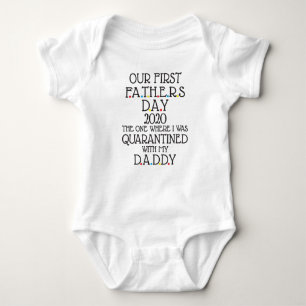 Body Para Bebé Nuestro primer día 20XX padre con mi papá