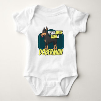 Body Para Bebé Nunca ensucie con un Doberman