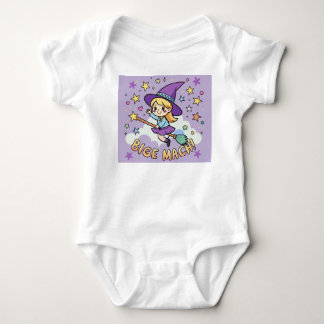 Body Para Bebé Pequeña bruja linda volando en el vector de Hallow