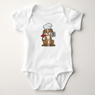 Body Para Bebé Perro como cocinero con sombrero de chef y espátul