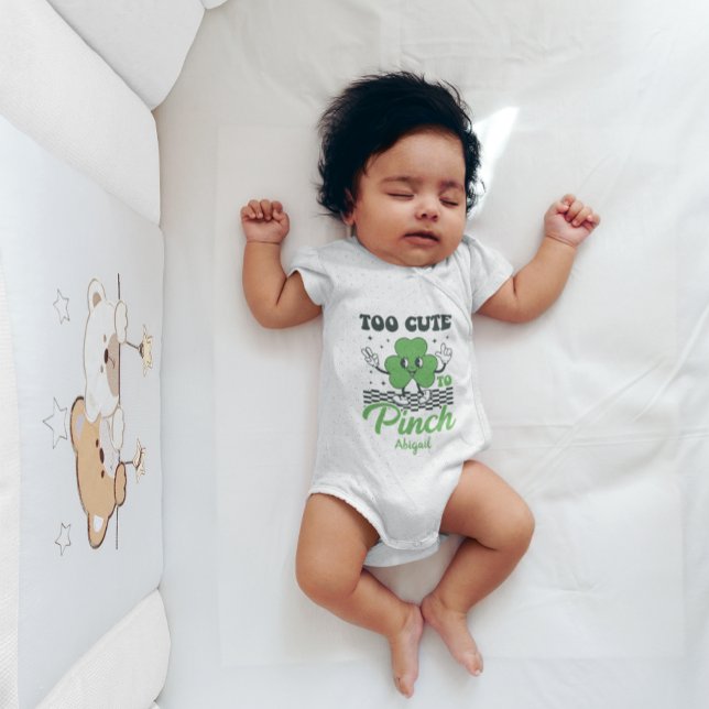 Body Para Bebé Personalizado demasiado lindo para aguantar el Día (Subido por el creador)