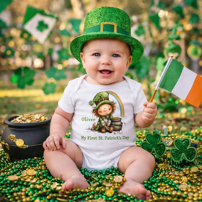 Body Para Bebé Personalized Baby’s First St. Patrick’s Day  (Subido por el creador)