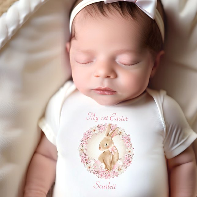 Body Para Bebé Primer conejito lindo de Pascua, niña bebé persona (Subido por el creador)