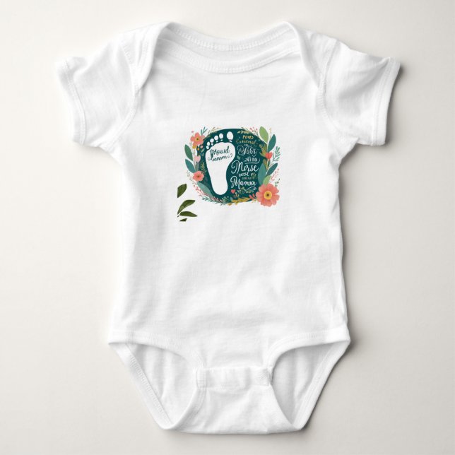 Body Para Bebé Proud Nurse Mama – Floral Baby Footprint Design (Anverso)