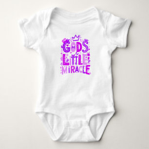 Body Para Bebé Purple Playful "El pequeño milagro de Dios"