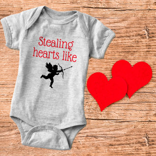 Body Para Bebé Robando corazones como cupido