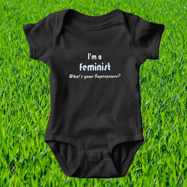 Body Para Bebé Slogan de la superpotencia feminista (Subido por el creador)
