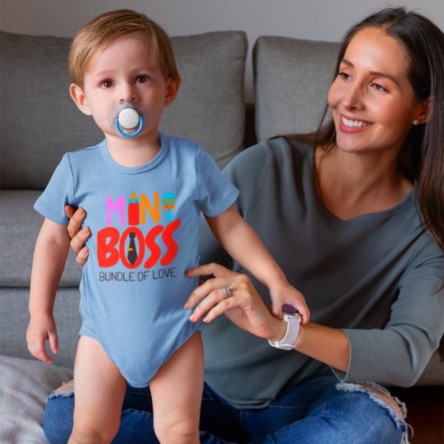 Body Para Bebé Sonajero de biberón de leche Baby Boy Boss Bundle  (Subido por el creador)