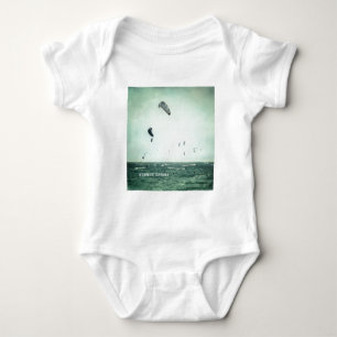 Body Para Bebé Summer dreams. Kite surf