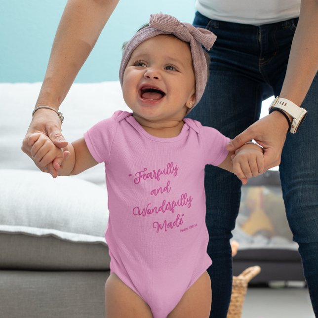 Body Para Bebé "Temerosa y Maravillosamente Hecha" Versículo de l (Subido por el creador)
