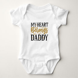 Body Para Bebé Tipografía Mi Corazón Pertenece a Papá