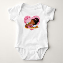 Traje de bebé con diseño de corazón adorable