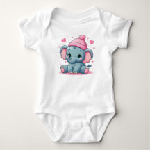 Traje de bebé elefante pequeño y lindo