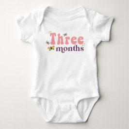 Body Para Bebé Tres meses de Milestone Pink Baby Bodysuit