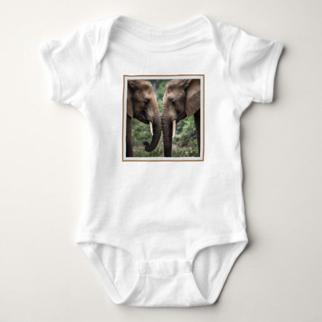 Body Para Bebé "Trunk to Trunk: A Gentelphant Embrace" (Anverso)