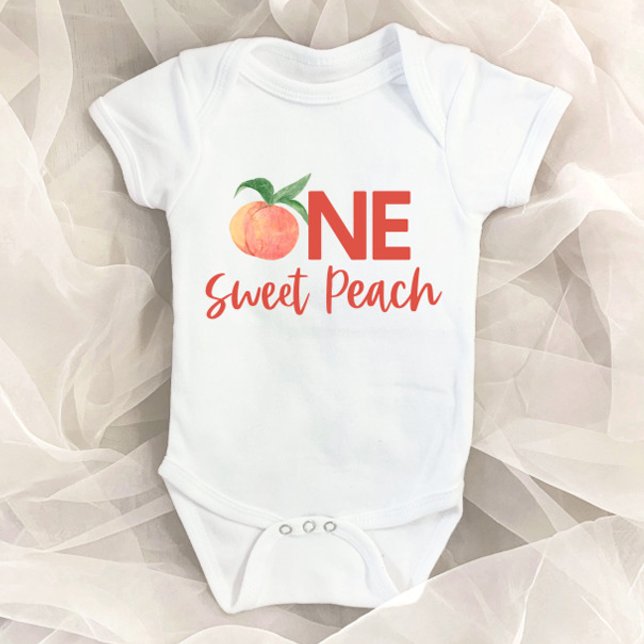 Body Para Bebé Un dulce fruta rosa de la pimienta primer cumpleañ (Subido por el creador)