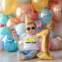 Un tío feliz primer cumpleaños sonriente amarillo