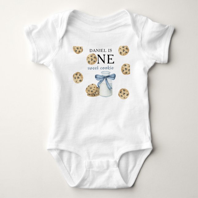 Body Para Bebé Una Dulce Galleta y Leche Cumpleaños Primero   (Anverso)