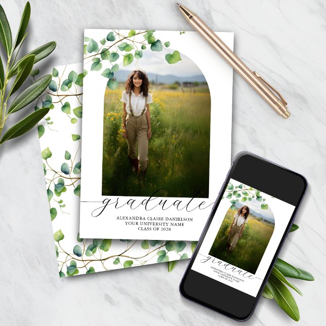 Boho Arch Ivy, Invitación de graduación blanca (Subido por el creador)