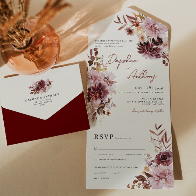 Boho Borgundy Dahlia todo en una invitación de mat (Burgundy All In One Wedding Invitation)