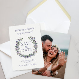 Boho morado de flores salva la invitación a la fot