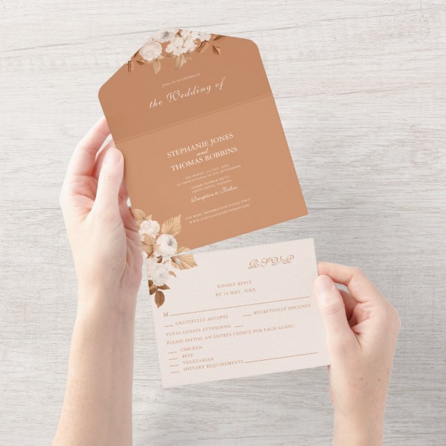 Boho Terracotta Peonies todos en una invitación de (desgarro)