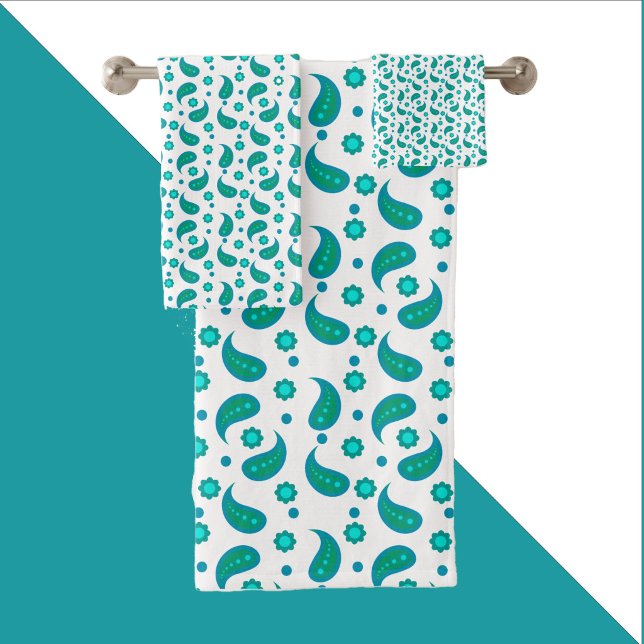 Boho Verde Azul y Turquesa Patrón Floral Paisley (A towel set wtih a paisley floral boho pattern in blue and green.)