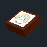 Boho Watercolor Arcoiris Caja de joyas personaliza<br><div class="desc">Cuidada caja de joyería de color arcoiris personalizada estilo boho para un joven chica.</div>