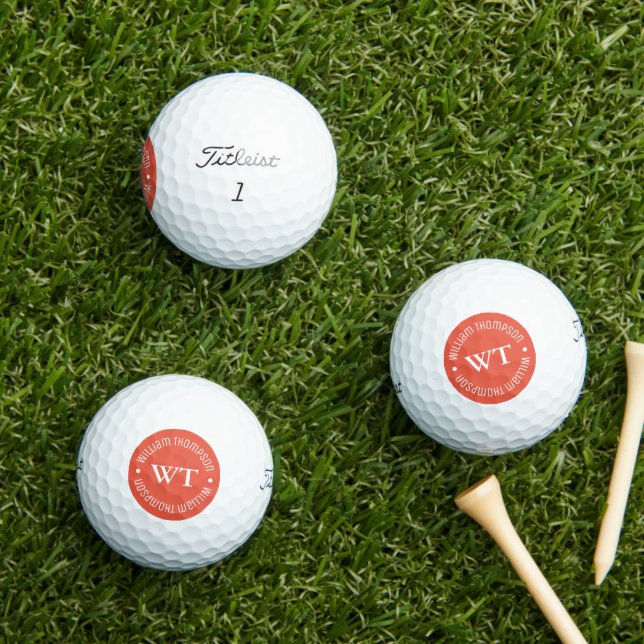 Bola de golf con nombre ( monograma de círculo roj (Césped in situ)