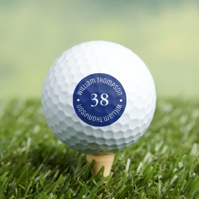Bola de golf con nombre y edad (bola de cumpleaños (Camiseta in situ)