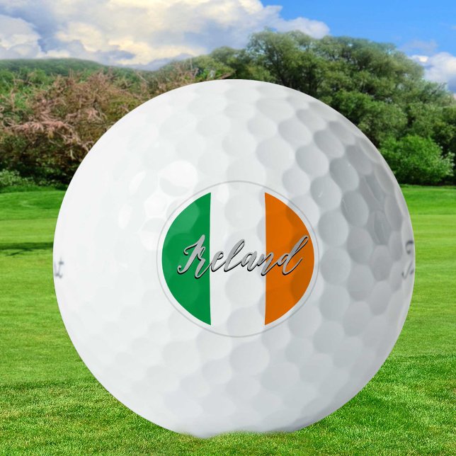 Bolas de golf de Irlanda y golfistas de bandera ir (Subido por el creador)