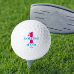 Bolas de golf divertidas #1 Mejor Mamá de Golfing<br><div class="desc">Cuéntale al mundo sobre tu mamá número 1 que es también la mejor golfista (o reemplaza con tu texto). Estas pelotas de golf tienen un diseño con un gran y audaz rosa #1 y las palabras mamá que juega (cambia a Abuela, Tía, Amigo, etc). También puede cambiar los colores y...</div>