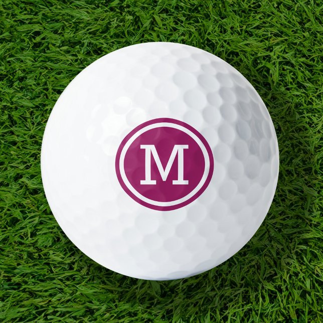 Bolas de golf personalizadas Berry Purple Monogram (Subido por el creador)