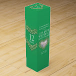 Bolas de jade 12º aniversario de boda caja de vino<br><div class="desc">12.º regalo de aniversario de Jade caja de vinos o licores. Hermosas perlas de efecto jade verde en los corazones sobre verde con la plantilla de la foto 12º aniversario de jade boda embalaje de la caja de vinos. Personalizar con el nombre de su destinatario o detalles de su familia...</div>