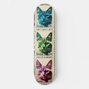 Boleto de Gato: Diseño Caprichoso de Monopatín