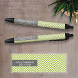 Bolígrafo De Tinta Negra Baby Shower Suite neutra de género verde y gris li<br><div class="desc">Un diseño moderno y de moda para una futura madre. Esta suite de productos a juego hará que tu ducha para la futura madre sea un gran éxito. Este es de un color que puede ser para un niño o un chica.</div>