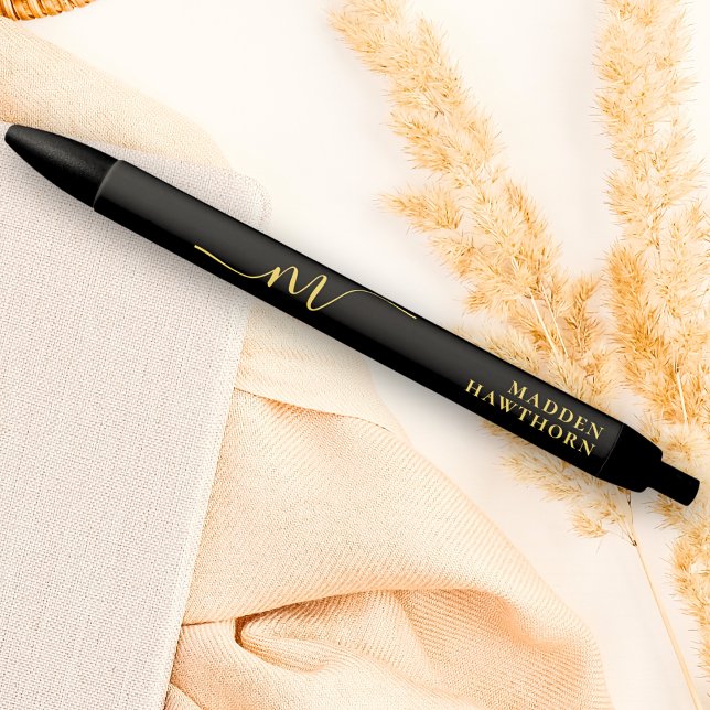 Bolígrafo De Tinta Negra Caligrafía moderna de la escritura de un monograma (Subido por el creador)