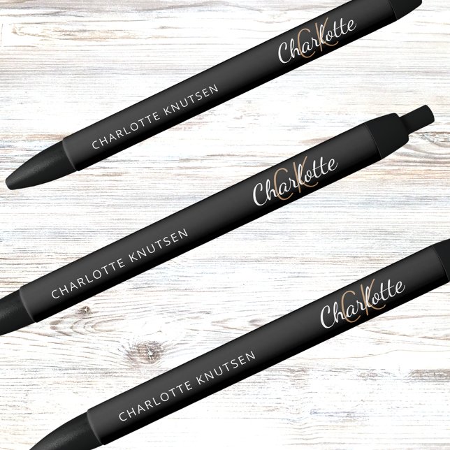 Bolígrafo De Tinta Negra Guión del nombre del monograma del personalizado d (Subido por el creador)