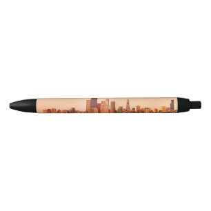 Bolígrafo De Tinta Negra Panorama del horizonte de Chicago en la salida del