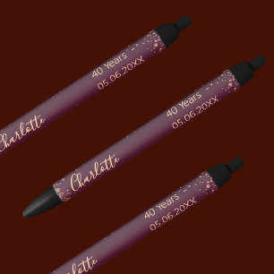 Bolígrafo De Tinta Negra Rosa de Borgoña edad del nombre del cumpleaños de 