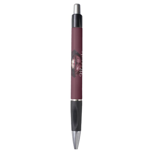 Bolígrafo Labios Burdeos Magenta (Frente vertical)