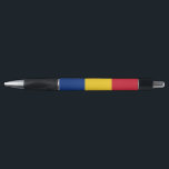 Bolígrafo Pluma Patriótica con bandera de Rumania<br><div class="desc">Añada un toque de orgullo rumano a su colección de escritura con nuestro exclusivo bolígrafo que incluye la bandera de Rumania. Diseñado con meticulosa atención a los detalles, este lapicero es más que solamente un instrumento de escritura; es una celebración del legado y orgullo cultural de Rumania. El diseño vibrante...</div>