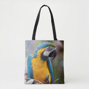 Bolsa con Estampado Total de Guacamayo Azul y Amar