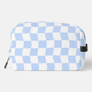Bolsa con patrón de tablero de ajedrez blanco y az